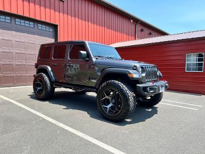 Photo 3 of 15 of 2021 Jeep Wrangler Sport S